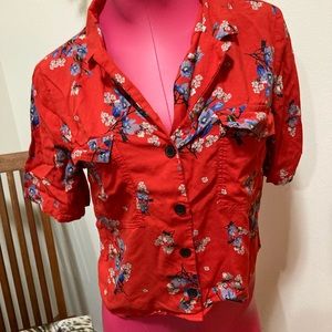 Cropped button up